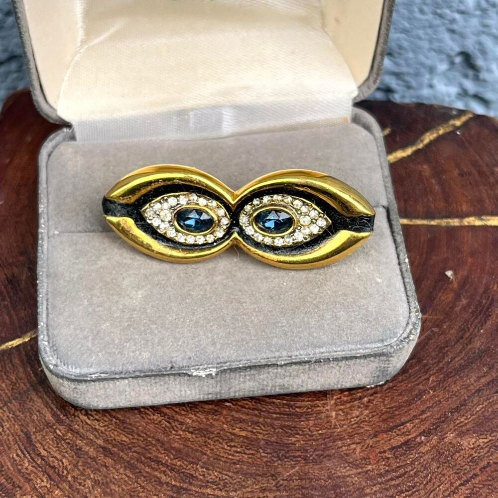Vintage Eyes Brooch Quirky Jewelry